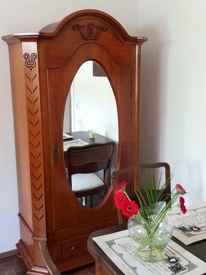 Ferienwohnung Elbhangblick - Fur 2 Personen Apartment Dresden
